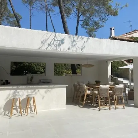 Dernière Minute Excpetionnel Toute 4 Chbres Pool House Piscine Et Boulodrome * Le Triadou