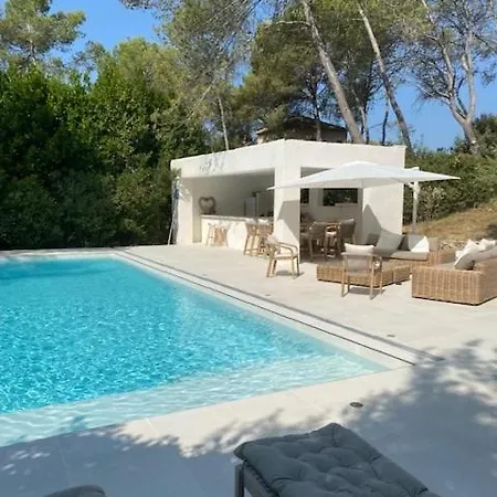 Dernière Minute Excpetionnel Toute 4 Chbres Pool House Piscine Et Boulodrome